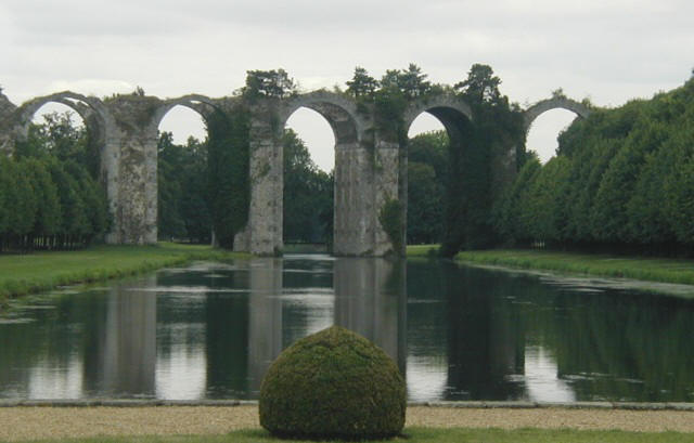 chateau de maintenon, france - picture by albert d. kallal